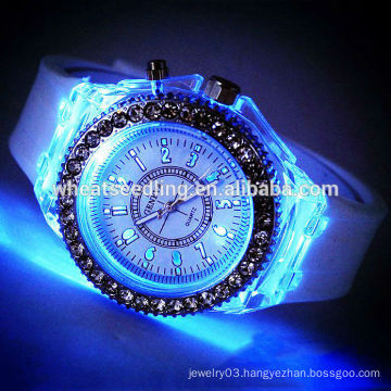 Trendy fashion silicone band led silicone watch